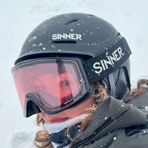 Nuevos modelos y colores en el catálogo de invierno de máscaras y cascos de esquí SINNER